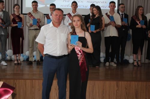 Нурлатская школа №1 сделала свой 60-й выпуск