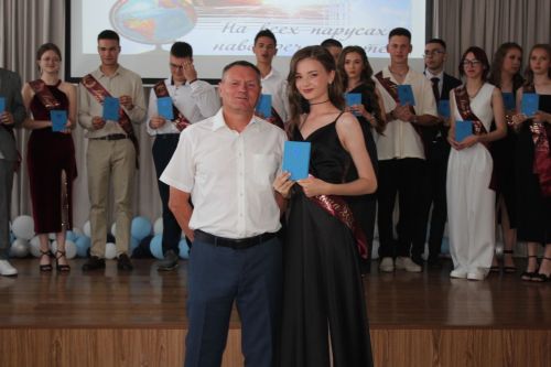 Нурлатская школа №1 сделала свой 60-й выпуск