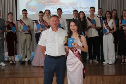 Нурлатская школа №1 сделала свой 60-й выпуск