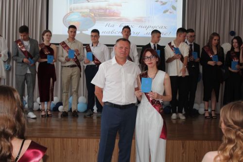 Нурлатская школа №1 сделала свой 60-й выпуск