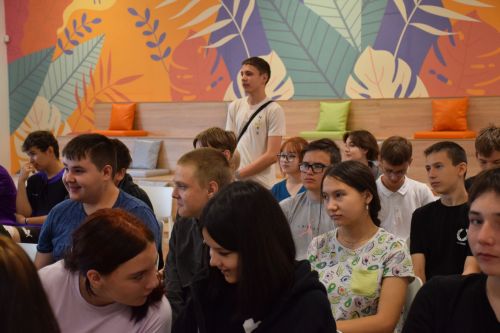 Дамир Ишкинеев прочитал школьникам лекцию о перспективах развития нашего региона