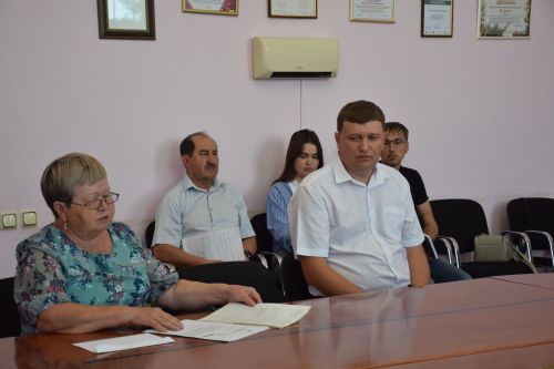 В Нурлате депутат Государственной Думы РФ от партии «Единая Россия» Айдар Метшин провел прием граждан