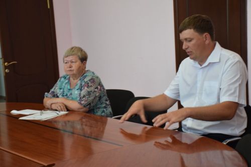 В Нурлате депутат Государственной Думы РФ от партии «Единая Россия» Айдар Метшин провел прием граждан