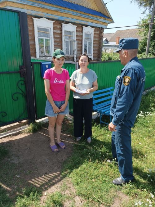 Профилактика пожарной безопасности: специалисты провели обход многодетных семей в  Чулпаново