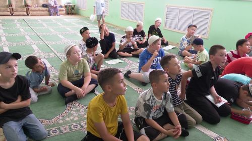 В деревне Светлое Озеро при мечети «Кутдус» начал работу летний лагерь для мальчиков