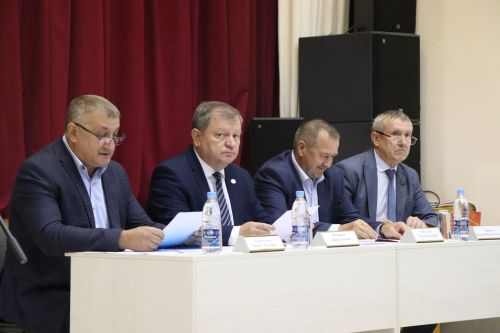 В Нурлате встречи населения с руководством района начались с мкр.сахароваров