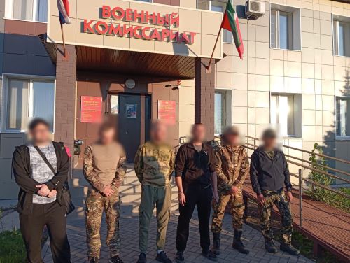 Очередная группа контрактников из Нурлата отправилась на службу