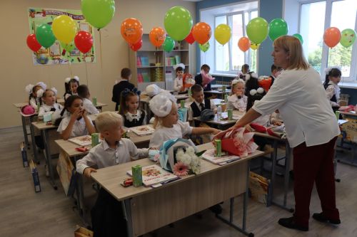 В Нурлате первый звонок для учеников школы №2 прозвенел в обновленных стенах