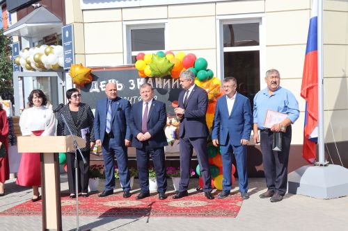В Нурлате первый звонок для учеников школы №2 прозвенел в обновленных стенах