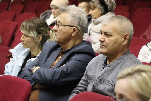 В Доме дружбы народов Нурлата прошел сход граждан, проживающих в мкр. Сахароваров