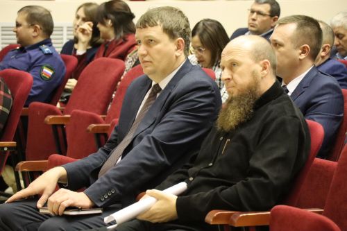 В Доме дружбы народов Нурлата прошел сход граждан, проживающих в мкр. Сахароваров