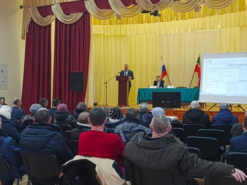 На сходе граждан в селе Чулпаново поздравили юбиляров семейной жизни