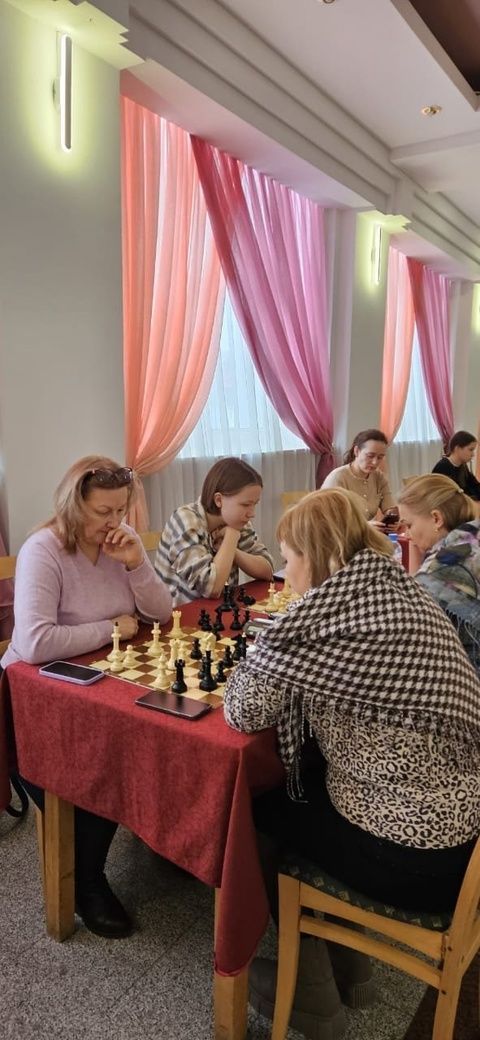 В Нурлате началось первенство по шахматам среди женщин
