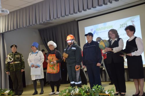 В Нурлате прошел муниципальный этап «Секретов дружного класса»