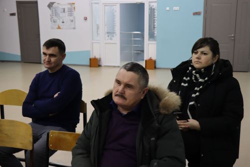 Жители микрорайона железнодорожников встретились с руководством района