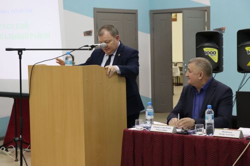 Жители микрорайона железнодорожников встретились с руководством района