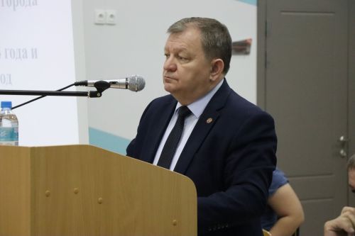 Жители микрорайона железнодорожников встретились с руководством района