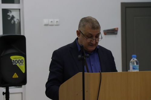 Жители микрорайона железнодорожников встретились с руководством района