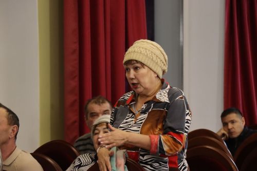 На встрече с жителями микрорайона «Центральный» наградили работников ООО «Жилье г.Нурлат»