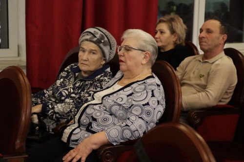 На встрече с жителями микрорайона «Центральный» наградили работников ООО «Жилье г.Нурлат»