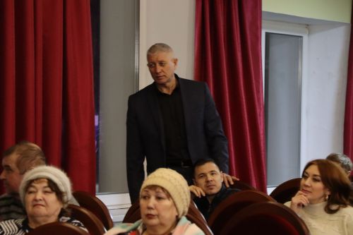 На встрече с жителями микрорайона «Центральный» наградили работников ООО «Жилье г.Нурлат»