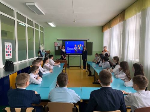 Дебаты «Выбираем профессию вместе» прошли в Нурлатской гимназии ко Дню студента