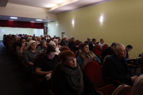 На встрече с жителями микрорайона «Центральный» наградили работников ООО «Жилье г.Нурлат»
