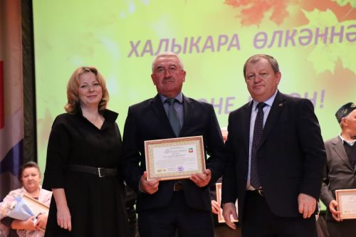 В Нурлате прошло мероприятие к Дню пожилых людей (+ фоторепортаж)