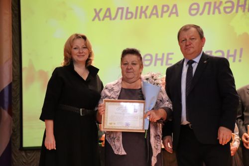 В Нурлате прошло мероприятие к Дню пожилых людей (+ фоторепортаж)
