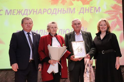 В Нурлате прошло мероприятие к Дню пожилых людей (+ фоторепортаж)