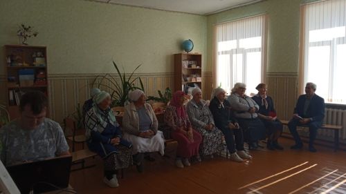 В Чулпановской школе чествовали ветеранов в День пожилого человека
