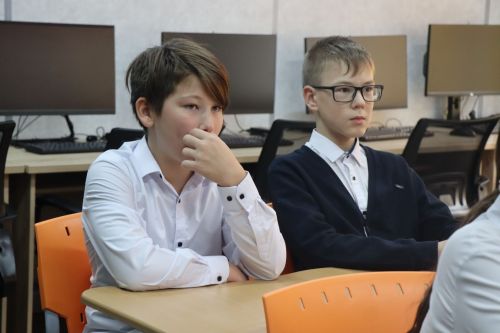 В «Нурлат-информе» подвели итоги творческого конкурса «Профессия, что дарит свет»