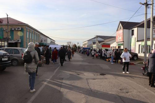 В Нурлате проходит очередная осенняя сельскохозяйственная ярмарка