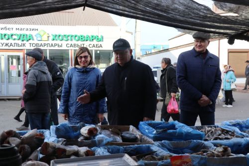 В Нурлате проходит очередная осенняя сельскохозяйственная ярмарка