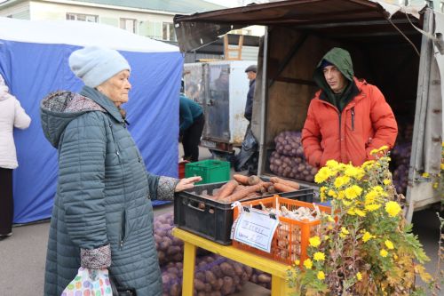 В Нурлате проходит очередная осенняя сельскохозяйственная ярмарка