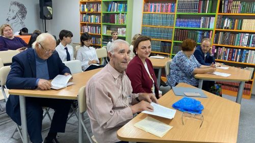 В нурлатской библиотеке состоялся поэтический вечер