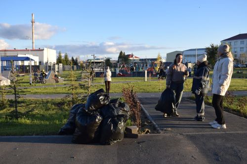В Нурлате состоялся общегородской субботник