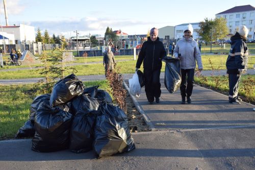 В Нурлате состоялся общегородской субботник