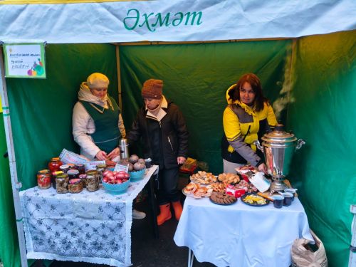 Свежие продукты от нурлатских фермеров в Казани: сельхозярмарка в «Салават Купере»