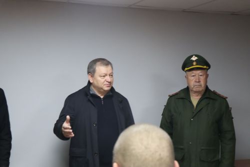В Нурлате проводили в армию очередную группу новобранцев