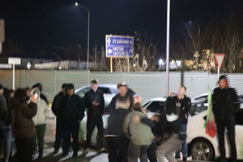 В Нурлате проводили в армию очередную группу новобранцев
