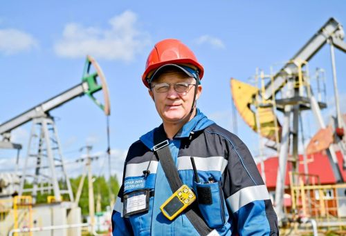 Нурлатский нефтяник удостоен высокого звания