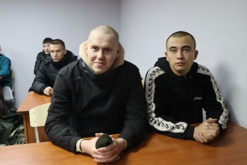 Внук героя: Руслан Масгутов продолжает семейную традицию службы Родине
