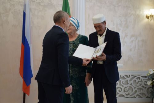 В Нурлате чествовали юбиляров семейной жизни (+фоторепортаж)