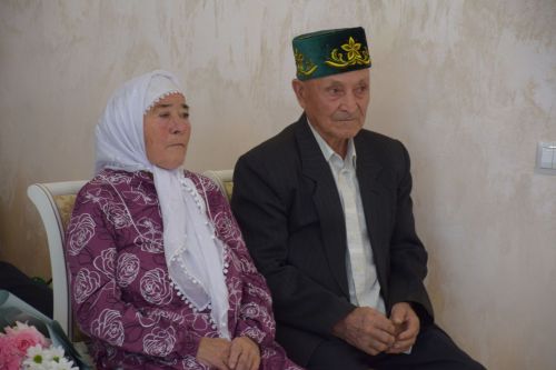 В Нурлате чествовали юбиляров семейной жизни (+фоторепортаж)