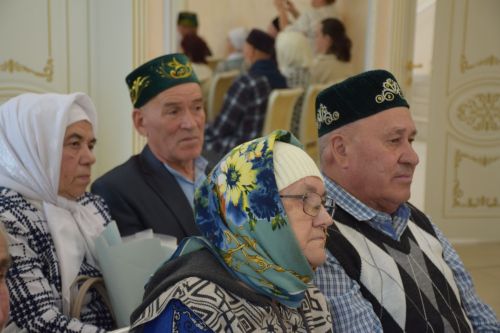 В Нурлате чествовали юбиляров семейной жизни (+фоторепортаж)