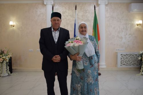 В Нурлате чествовали юбиляров семейной жизни (+фоторепортаж)