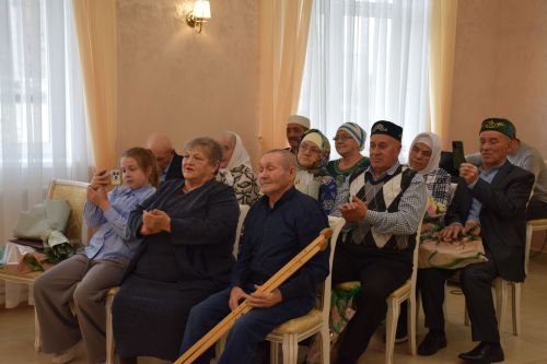 В Нурлате чествовали юбиляров семейной жизни (+фоторепортаж)