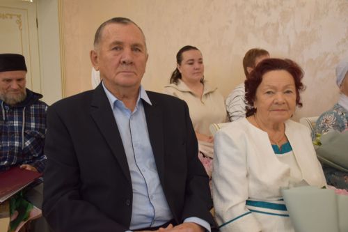 В Нурлате чествовали юбиляров семейной жизни (+фоторепортаж)