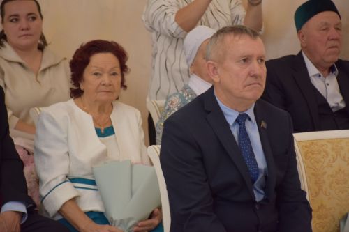 В Нурлате чествовали юбиляров семейной жизни (+фоторепортаж)